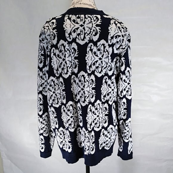 Christopher and Banks Navy/White Zipper Front Geometric Pattern Cardigan Size XL - Picture 2 of 8